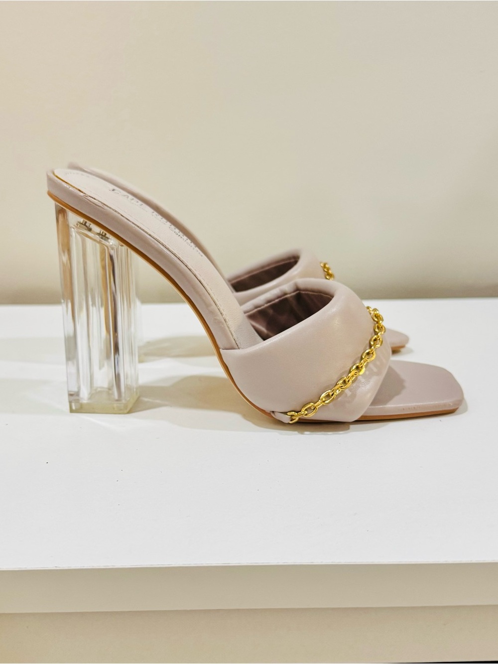 Cape Robbin Clear Block Heel Mules Nude Gold Chain Women’s Size 6.5 New